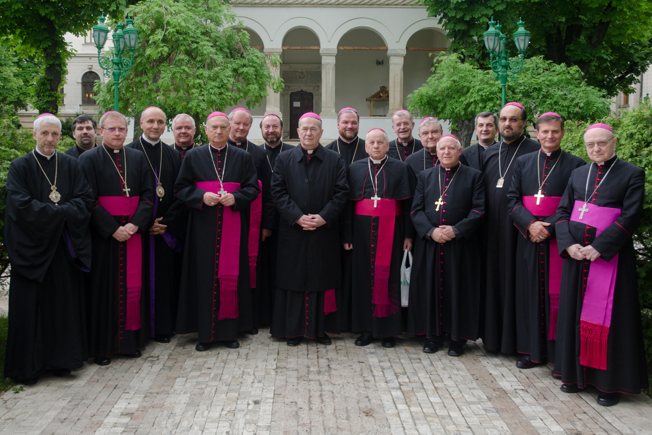 Episcopii la Adunarea plenară a CER de la București, 9-11 mai 2016